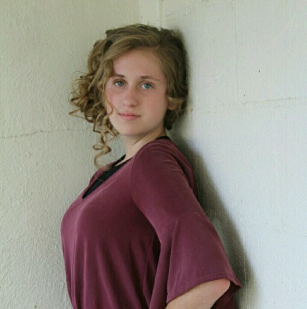 Meet your Posher, Abigail